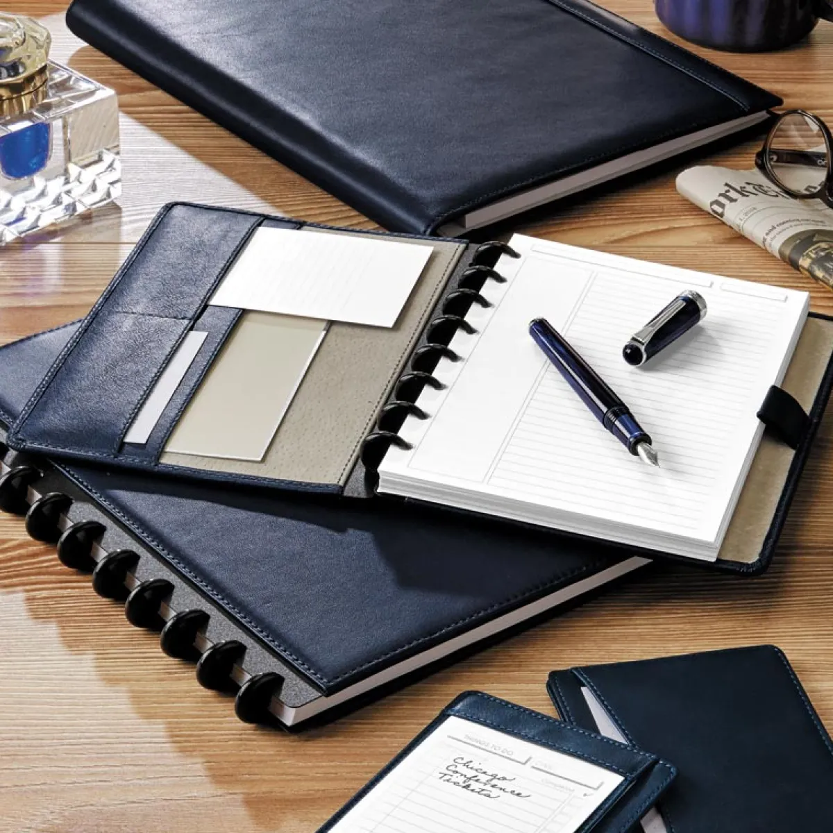 Levenger Junior Notebooks|Midway Notebooks*Circa Luxe Leather Discbound Notebook