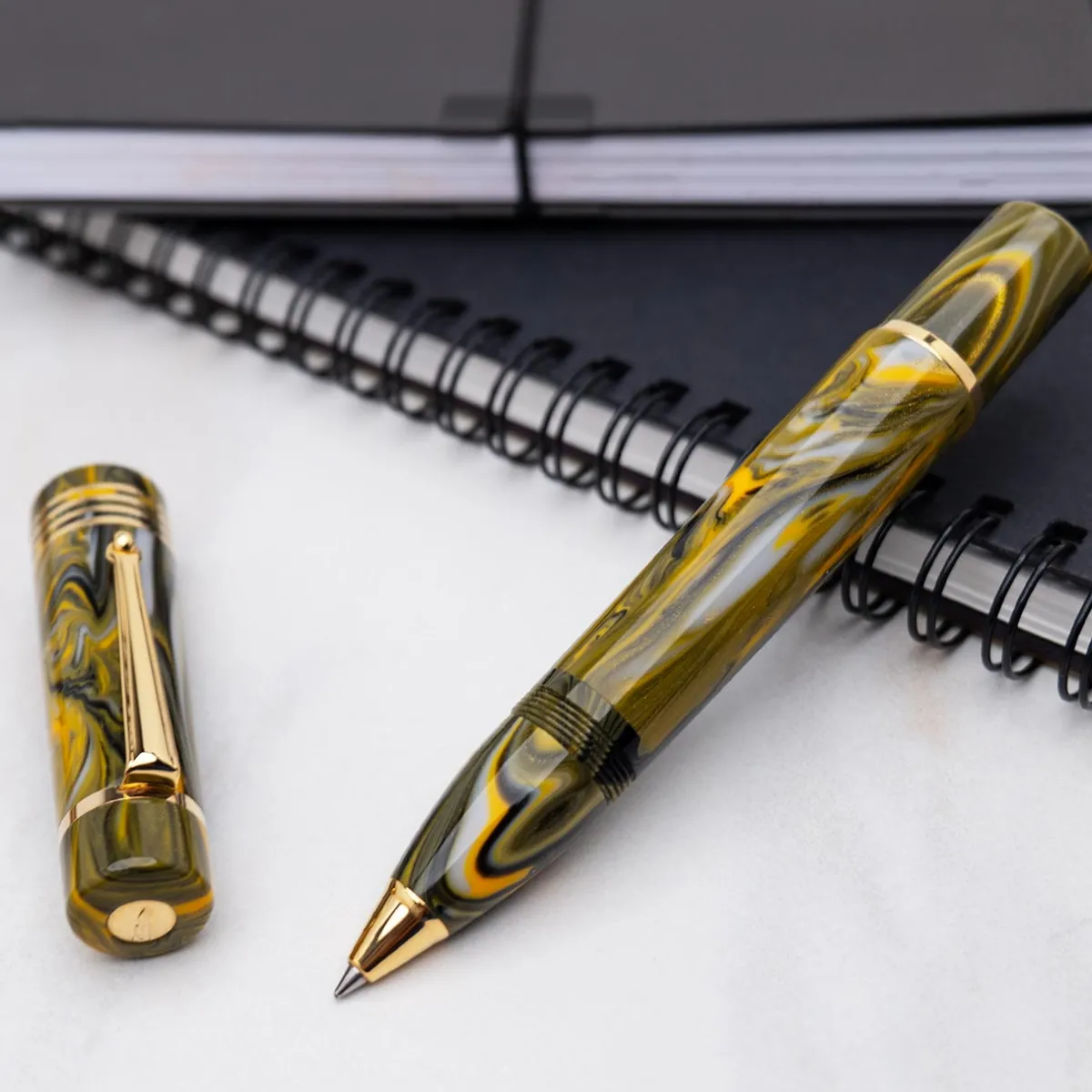 Levenger Ballpoint Pens|Rollerball Pens*Delta Neo Gallery-Marigold Pen
