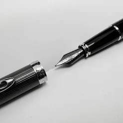 Levenger Fountain Pens|Diplomat*Diplomat Excellence A2 Guilloche Fountain Pen