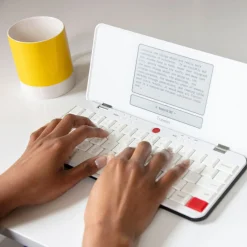 Levenger Tech Essentials*Freewrite Traveler