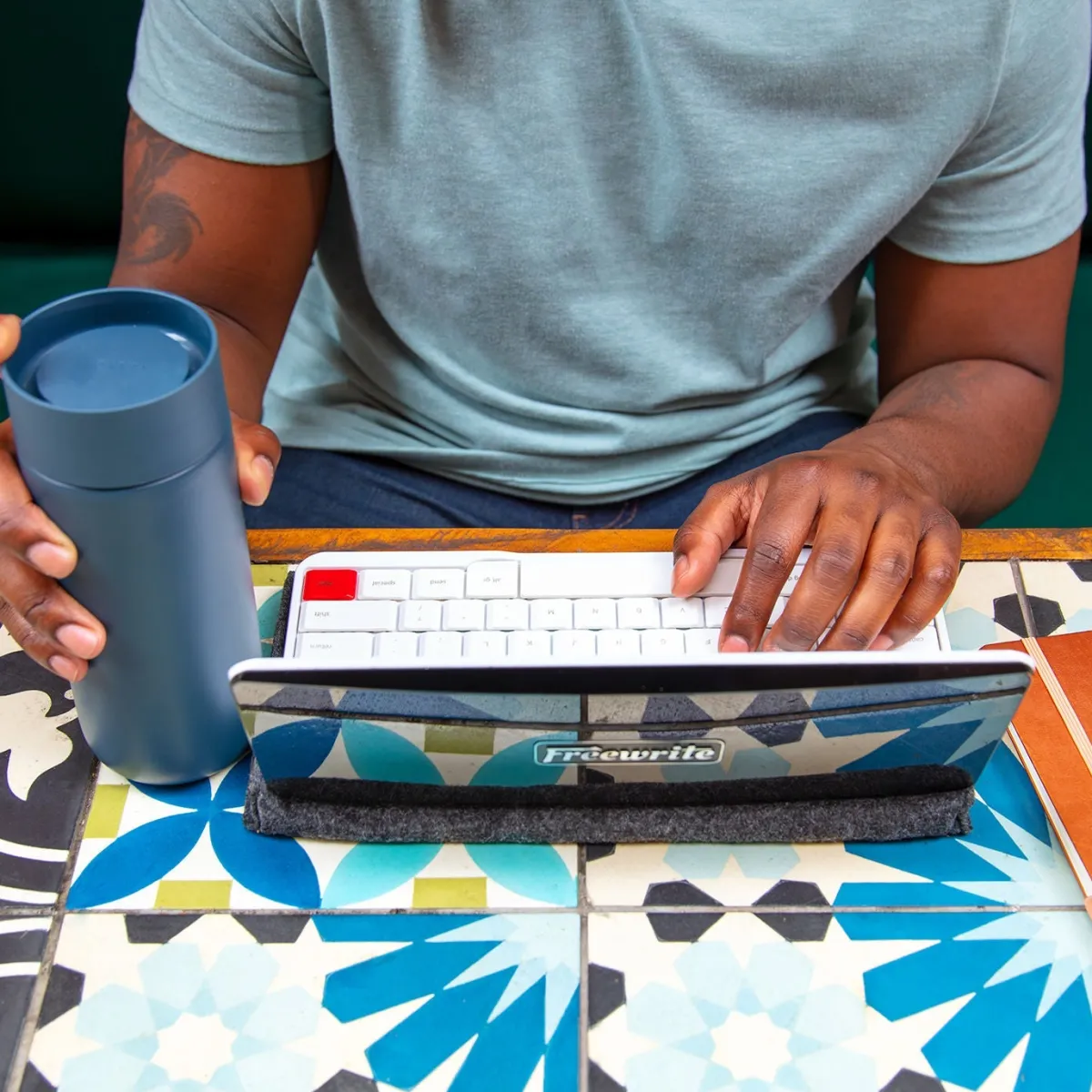 Levenger Tech Essentials*Freewrite Traveler