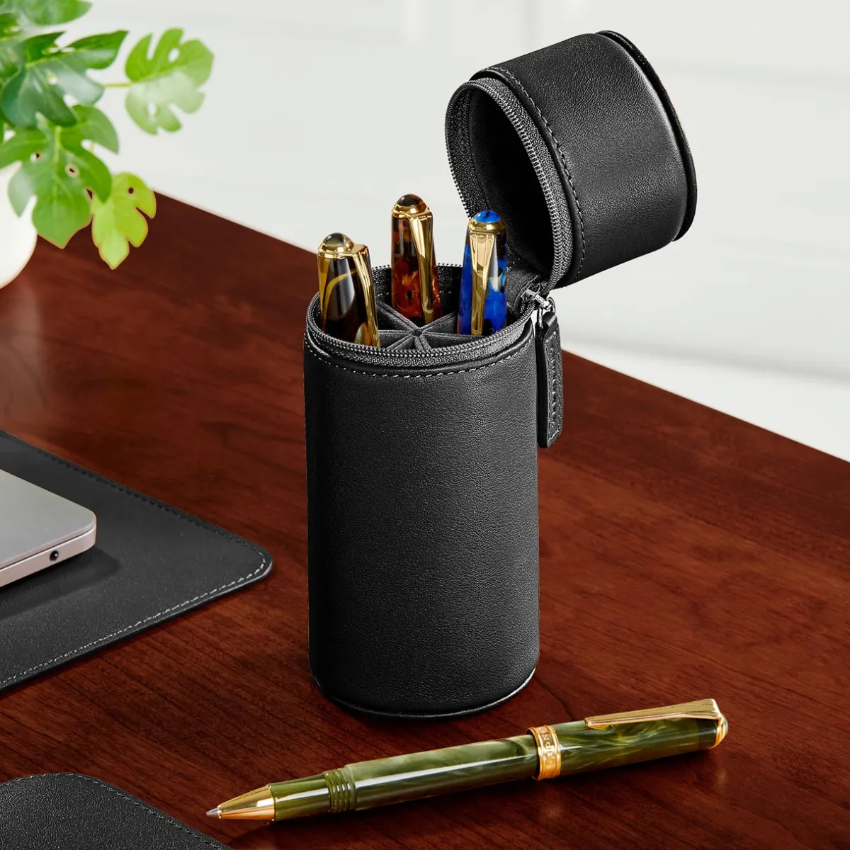 Levenger Pen Cases & Stands|Pen Cases & Stands*Leather Pen Capsule