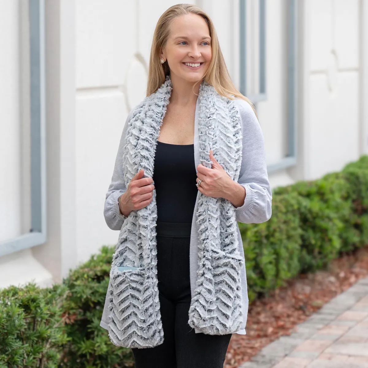 Levenger Book Bags|Reader Furnishings*Reader’s Book Scarf