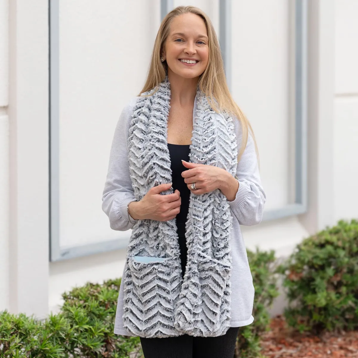 Levenger Book Bags|Reader Furnishings*Reader’s Book Scarf