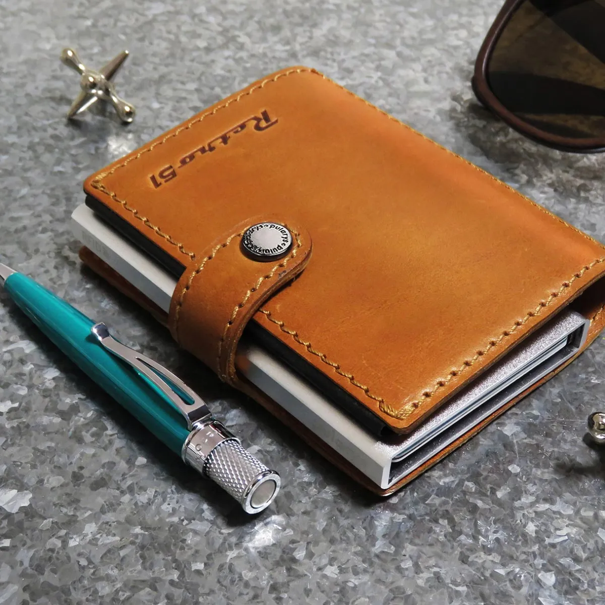 Levenger Retro 51|+ 27 More*Retro 51 Pularys Modern Traveler Wallet with Ballpoint Pen