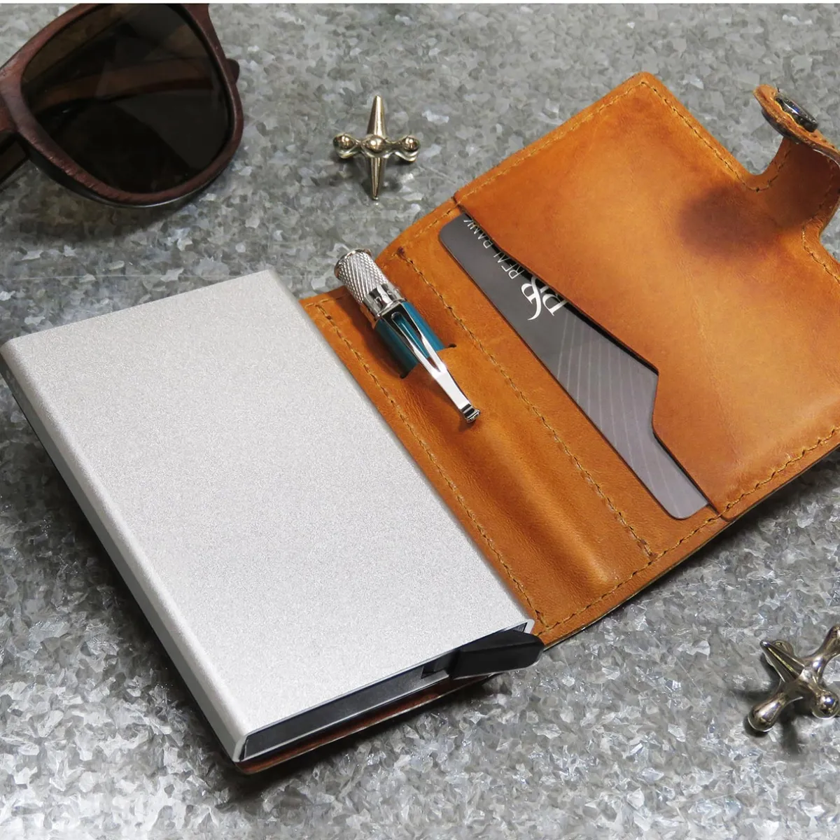Levenger Retro 51|+ 27 More*Retro 51 Pularys Modern Traveler Wallet with Ballpoint Pen