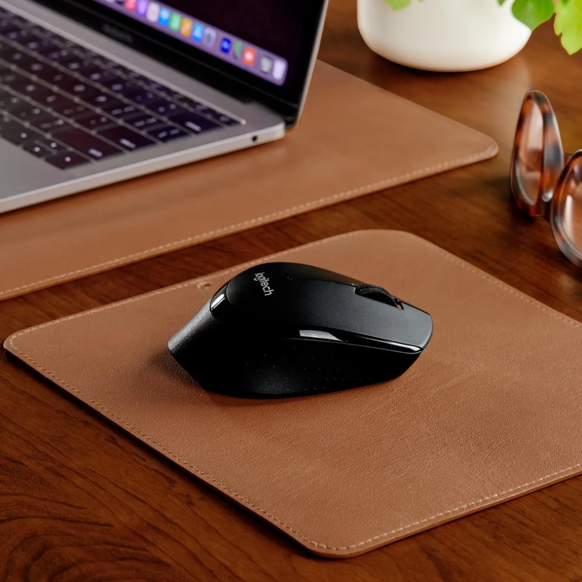 Levenger Tech Essentials*Rollaway Leather Mouse Pad