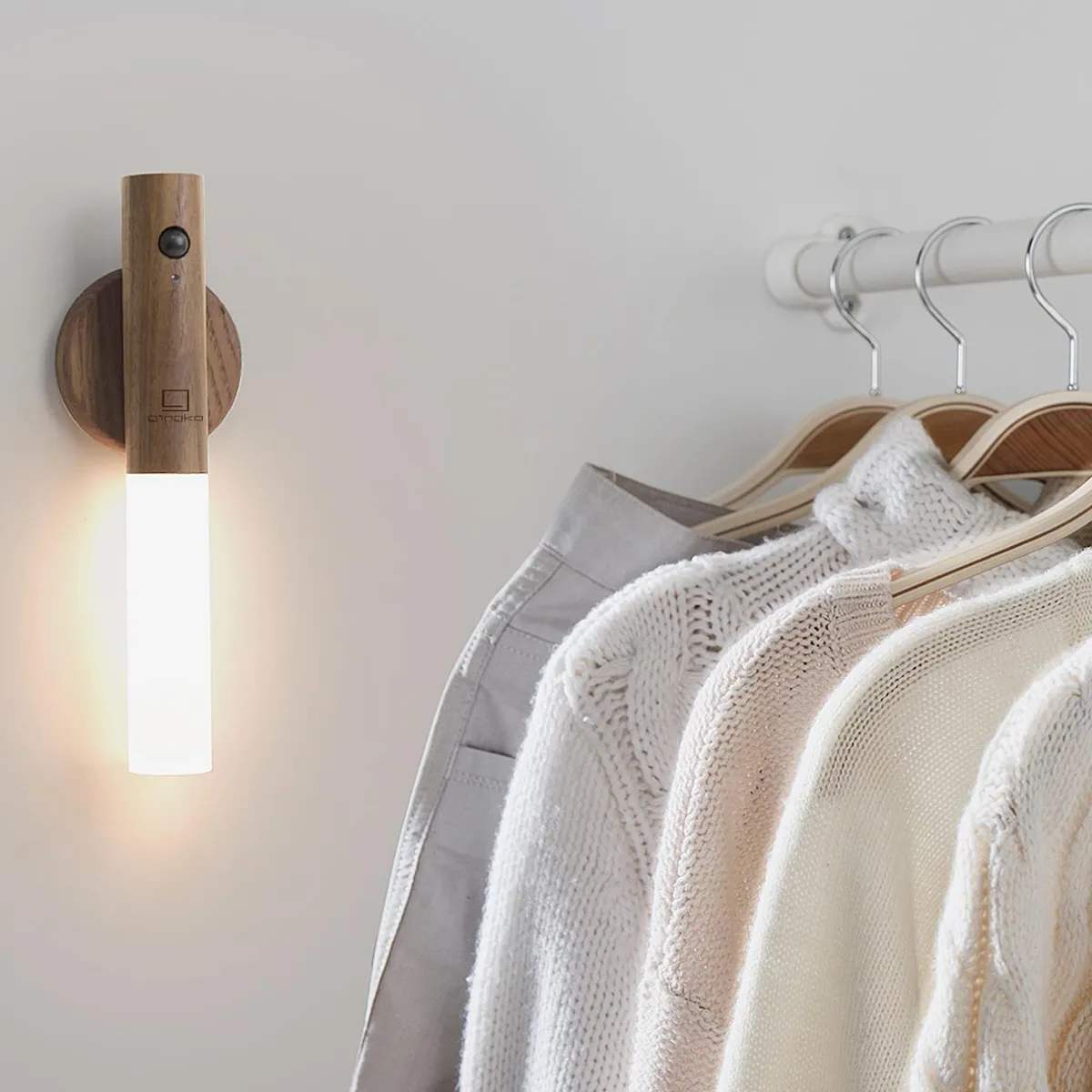 Levenger Lamps & Lighting|Lighting*Smart Baton Light