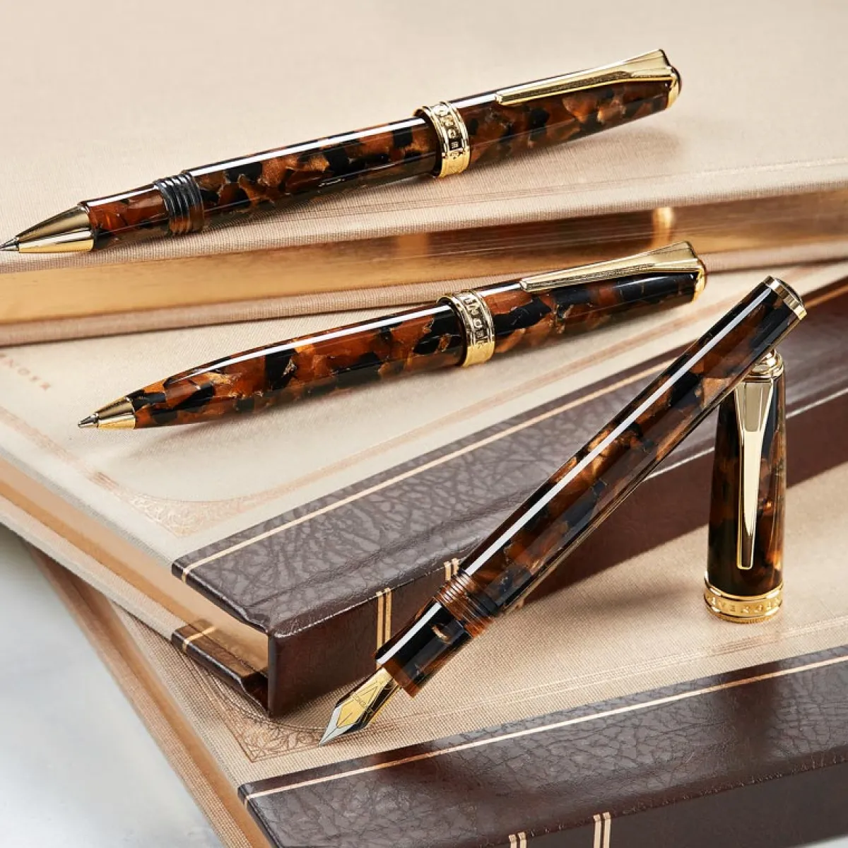 Levenger Levenger Pens|True Writers*True Writer Classic Golden Dark Tortoise Pen